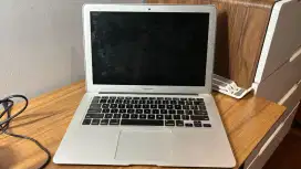 Macbook Air 2017 - i5, RAM 8GB, 128GB