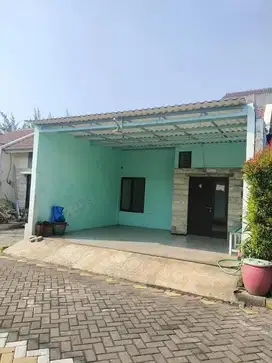 Di jial rumah di oerum jade sidorejo krian