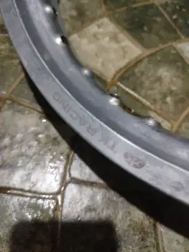 Velg TK 215 R17