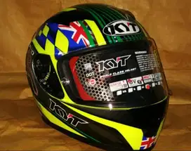 Jual santai Helm kyt R10 kondisi seperti baru