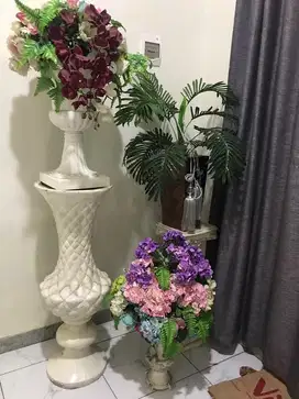 Bunga palsu +pot