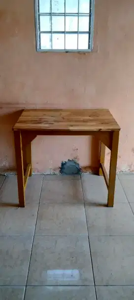 Meja kayu (tinggal 1 aja)