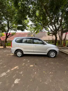 Bismillah jual cepat avanza G thn 2010 km 44 rebuan