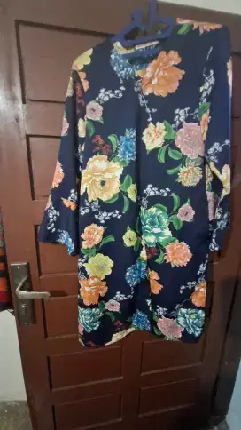 Blazzer Blackforest Romp floral biru dongker
