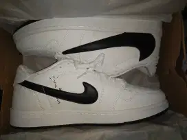 Nike AJ1 Low Travis Scott