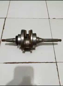 Kruk as Aerox Old