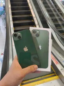 iPhone 13 128GB Resmi iBox fullset original garansi toko 1 bulan