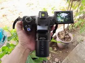 Kamera Canon sx50hs layar lipat