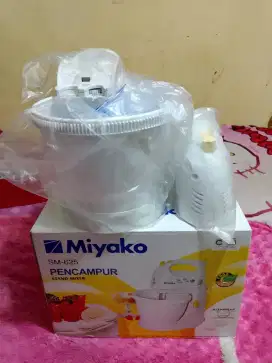Jual mixer hand pengaduk kue.