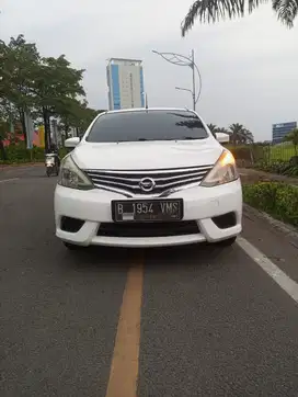 Nissan Grand livina 2017 Bensin
