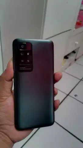 Redmi 10 ram 4+1/64gb hp mulus nominus dus nya ketinggalan
