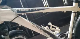 SEPEDA HYBRID POLYGON HEIST 4.0