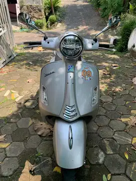 vespa GTS IGET 150 ABS