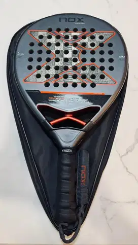 Raket padel NOX AT10 genius 18K 2025