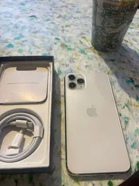 iphone 11 pro 512gb sama sama baru