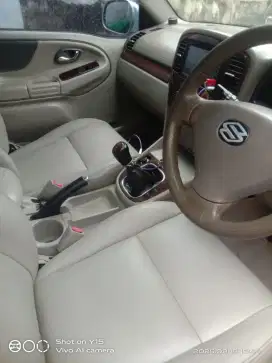 Di jual mobil Granescudo xl 7 2004 warna silever ,pemakain pribadi