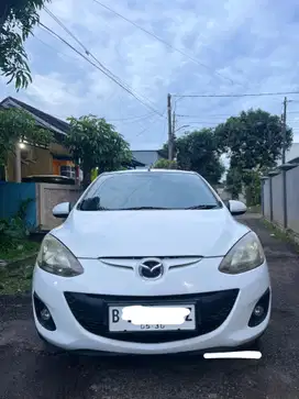 Mazda 2 2012 Bensin