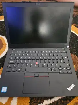 Lenovo Thinkpad X280 Core i5 8250, SSD Nvme 256 GB, Ram DDR4 8 GB