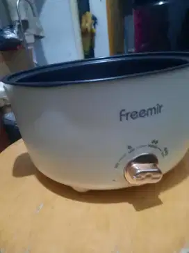 Freemir panci listrik 2.5L