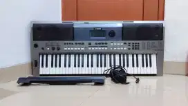 Yamaha PSR E443 bisa Flash disk