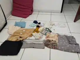 GRATIS SILAHKAN AMBIL LANGSUNG pakaian wanita pria dan anak anak
