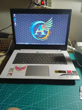 Jual laptop Lenovo Ideapad 330 4/1TB