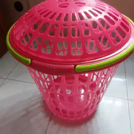 Keranjang baju pakaian