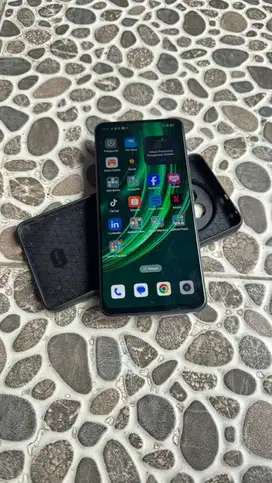Realme 13 ram 12gb lengkap mulus normal saja