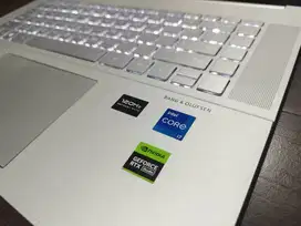 Hp envy 16 gaming layar sentuh rtx 4060 8gb i7 13700H ram 16gb ssd 1tb