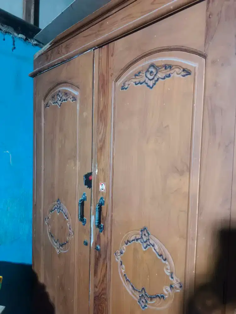 Lemari kayu jati 2 pintu