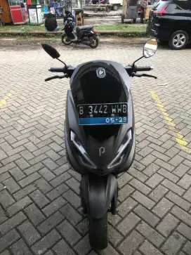 Motor listrik dijual murah KM rendah
