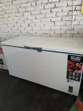 FREZEER MASIH BARU BELUMPERNAH DI PAKAI GARANSI