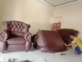 Jasa servis sofa