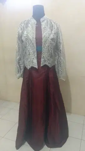 Baju pesta hijab