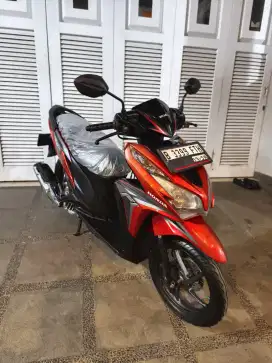 Bissmillah dijual motor Honda Vario kzr 2014 istimewa