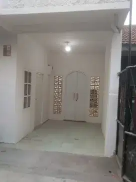 Dijual Rumah Kos di Griya Alam Sentul