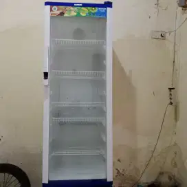 Di jual showcase Merck SANKEN