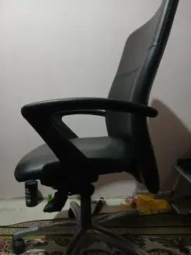 Kursi direktur like new