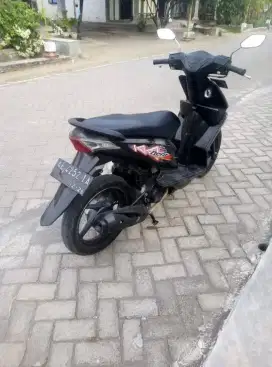 di jual honda Beat karburetor tahun,2011surat lengkap plat AE Madiun