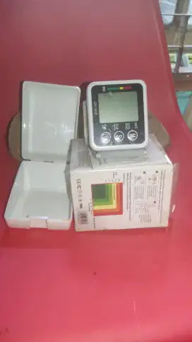 jual alat tensi maauh berfungsih minus hanya ganti batre