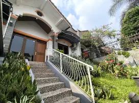 Rumah bagus terawat di pondok Hijau bandung