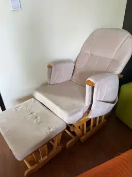 Kursi Santai beristirahat