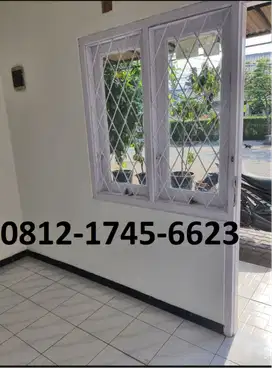 Kontrakan Nyaman 1 KT dekat Pakuwon Mall Bekasi dgn Parkir mobil luas