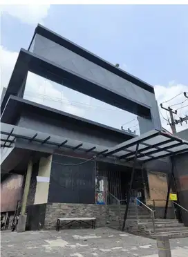 Dijual gedung 3 lantai di Kemang Raya, Bangka, Jakarta Selatan