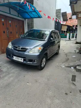 Toyota Avanza 2011 Bensin