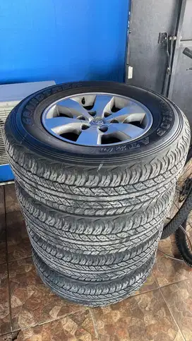 Ban velg hilux r16