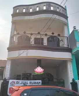 RUMAH 3 LANTAI di VMG 2 BEKASI