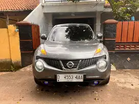 NISSAN JUKE 2012