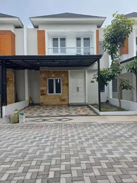 DIJUAL RUMAH CLUSTER MEWAH 2 LT BARU POSISI HOOK  JL. SIDOMULYO