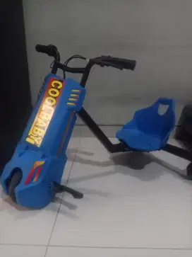Motor racing anak